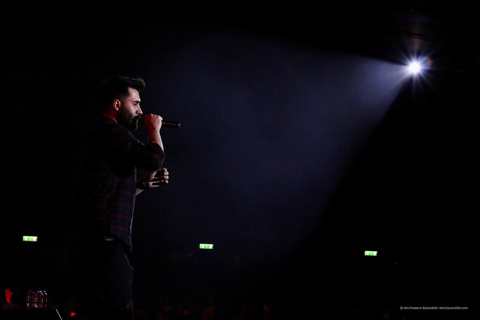 Ali Yasini became a sensation at the 35th Fajr Music Festival. Ali Yasini took to the stage at the Fajr Music Festival for the first time.