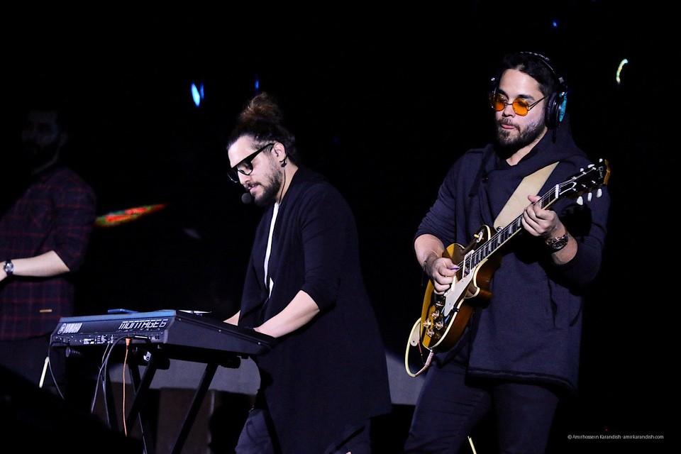 Ali Yasini became a sensation at the 35th Fajr Music Festival. Ali Yasini took to the stage at the Fajr Music Festival for the first time.