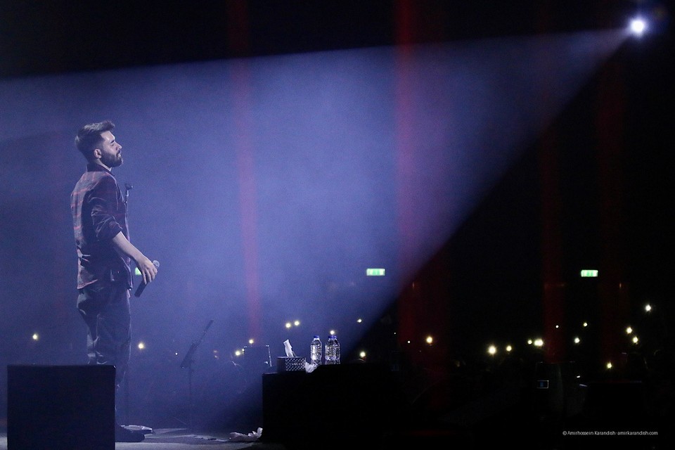 Ali Yasini became a sensation at the 35th Fajr Music Festival. Ali Yasini took to the stage at the Fajr Music Festival for the first time.