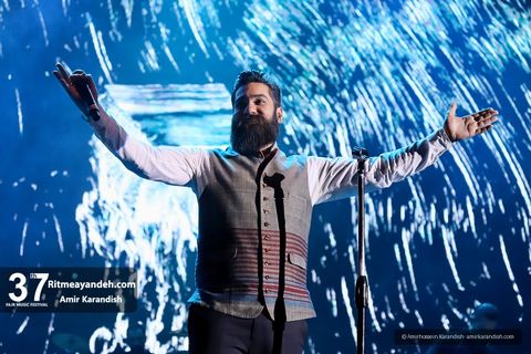 Ali Zand Vakili · 02