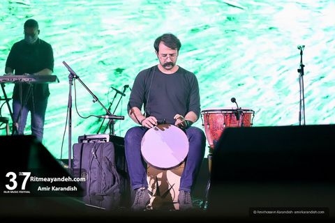 Ali Zand Vakili · 03