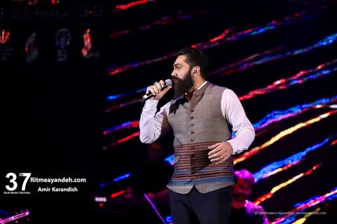 Ali Zand Vakili · 30
