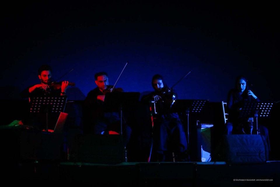 Alireza Ghorbani, the prominent Iranian vocalist, took the stage at the Khavaran International Convention Center on December 24 and 25 (the 3rd and 4th of Dey) to perform the album