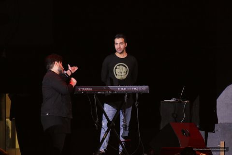 Aron Afshar · 09