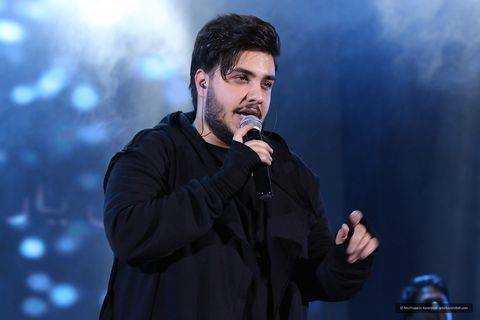 Aron Afshar · 12