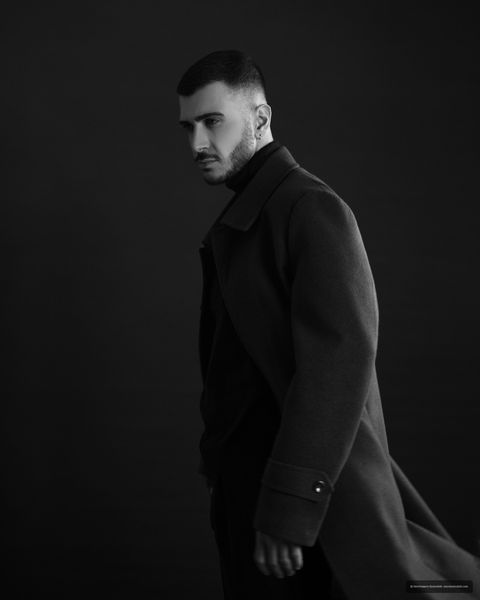 A Narrative of Shadows: Anatomy of a Classic Style I have always believed that style is not merely the combination of clothes we wear, but the atmosphere we carry with us. For this