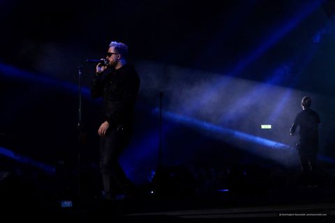 Masih & Arash Ap · 16