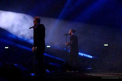 Masih & Arash Ap · 17
