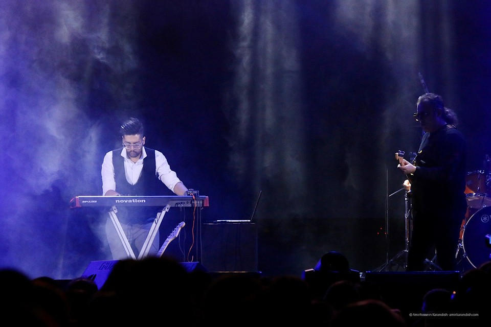 On the third night of the 35th Fajr Music Festival, Iranian pop singer Mohsen Ebrahimzadeh took to the stage on Saturday evening, February 16, 2019, at the Milad Hall of the Tehran