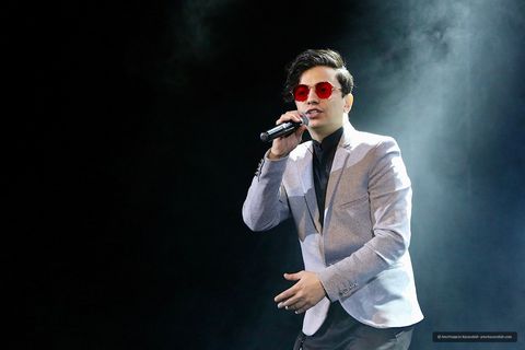 Mohsen Ebrahimzadeh 1 · 08