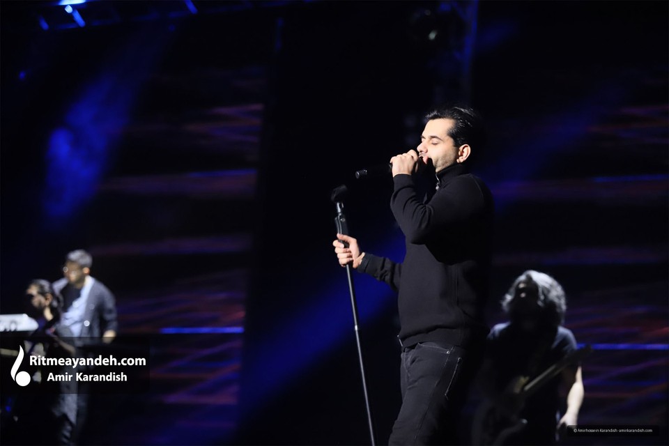 Reza Bahram hosted 2,500 spectators at the Espinas Palace Hotel (Tehran, Iran) on the evening of January 19, 2022. At that time, Reza Bahram held the record for performing concerts