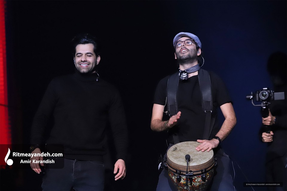 Reza Bahram hosted 2,500 spectators at the Espinas Palace Hotel (Tehran, Iran) on the evening of January 19, 2022. At that time, Reza Bahram held the record for performing concerts