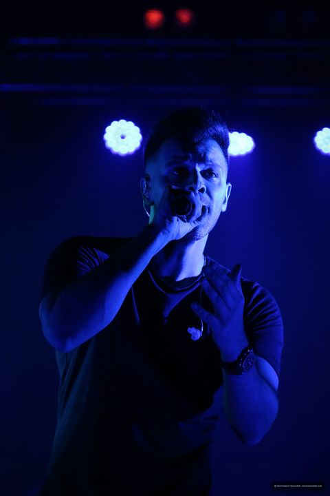 Sirvan Khosravi 02 · 07