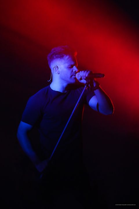 Sirvan Khosravi 02 · 12
