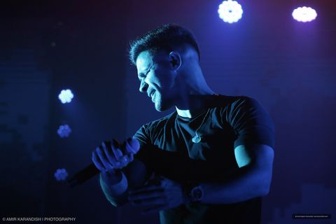 Sirvan Khosravi 02 · 34